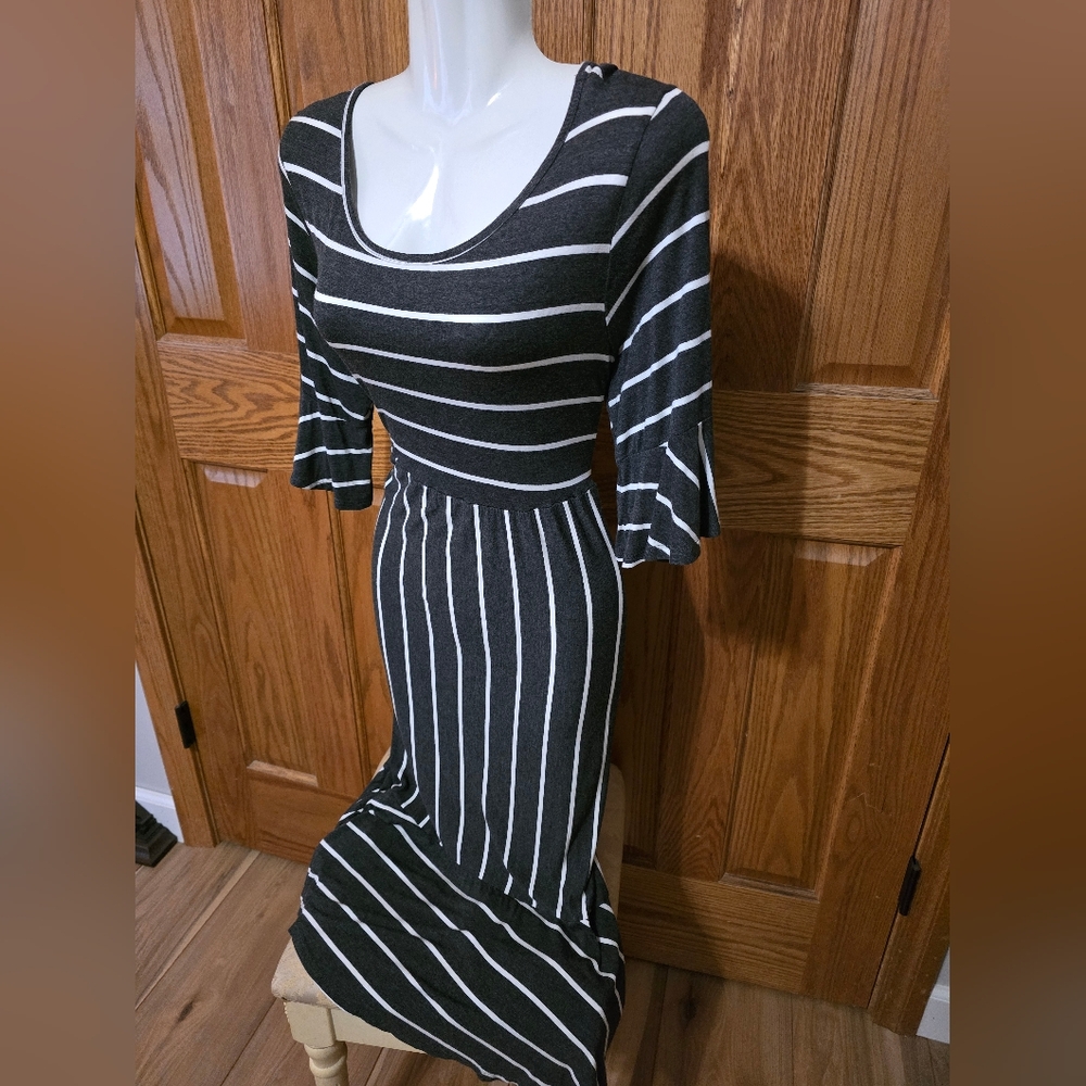 Hailey & Co Dark Gray and White Striped Midi Dress with Pockets